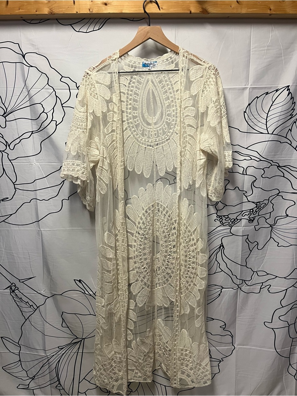 Rebellion Cream Lace Crochet Kimono - Picture 2 of 8